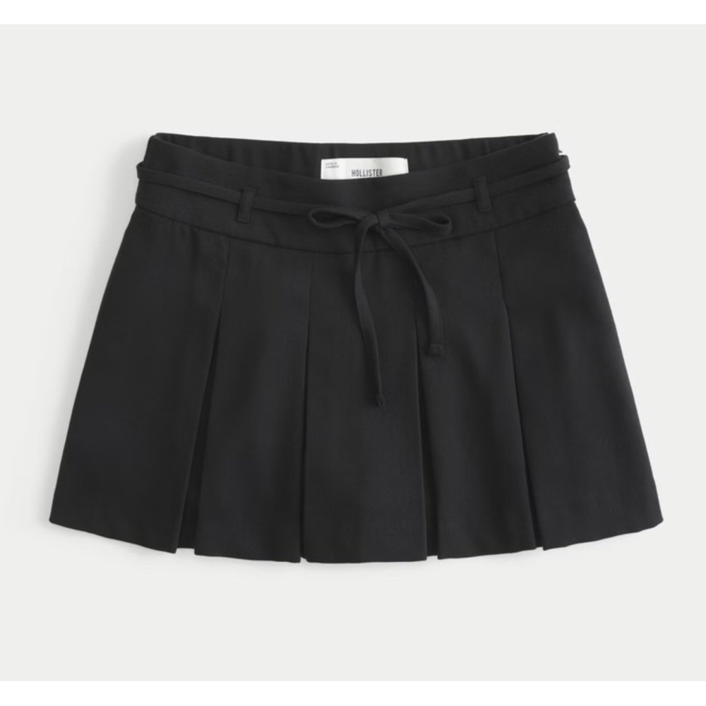 Hollister Mid Rise Pleated Mini Skort Women Size M Black String Belt Grunge